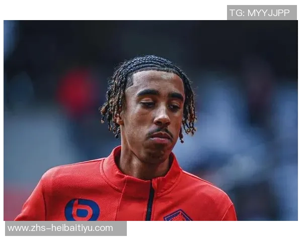 法甲新星前锋身披曼联战袍标价5000万红魔或将免费引进英超高空霸主